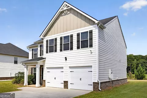 Exterior - 244 Overlook Rd, Covington, GA 30014 photo 3 of 5