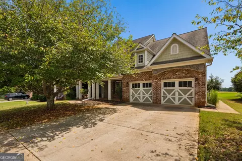 Exterior - 3138 Alhambra Cir, Hampton, GA 30228 photo 4 of 16