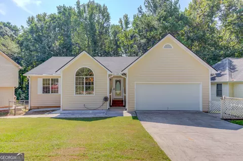 525 Clearwater Pl, Lawrenceville, GA 30044