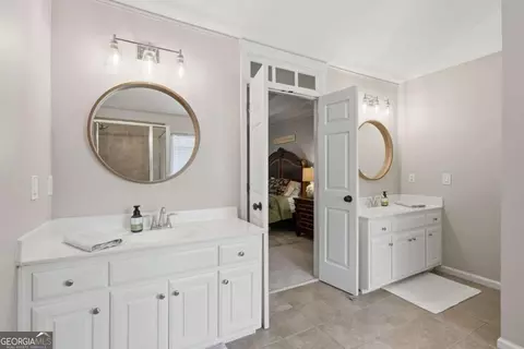 Bath - 940 River Cove Dr, Dacula, GA 30019 photo 3 of 4