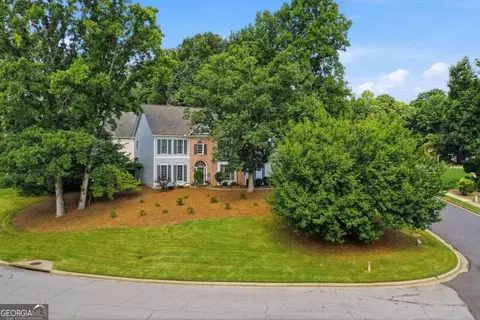 Exterior - 940 River Cove Dr, Dacula, GA 30019 photo 7 of 9