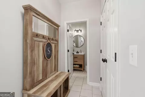 Entry Way - 940 River Cove Dr, Dacula, GA 30019 photo 4 of 4