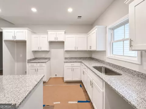 Kitchen - 375 Canoochee Dr, Claxton, GA 30417 photo 1 of 1