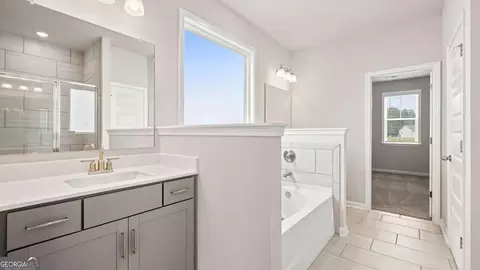 Bath - 13623 Whitman Ln, Covington, GA 30014 photo 1 of 3