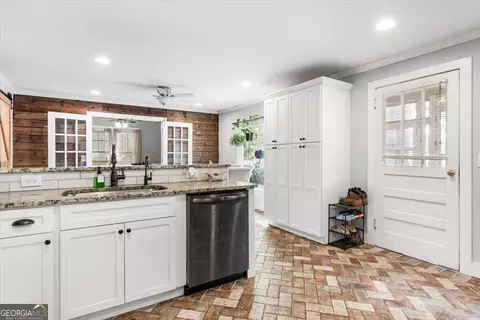 Kitchen - 85 Andrew Rd, Covington, GA 30016 photo 6 of 6