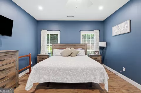 Bedroom - 980 Falls Rd, Toccoa, GA 30577 photo 2 of 11