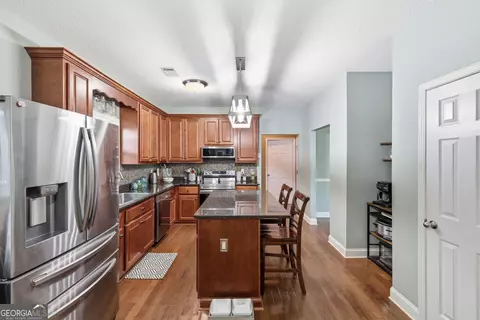 Kitchen - 980 Falls Rd, Toccoa, GA 30577 photo 2 of 5