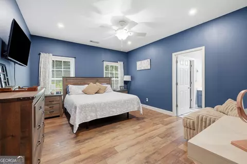 Bedroom - 980 Falls Rd, Toccoa, GA 30577 photo 1 of 11
