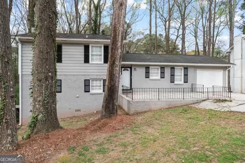 3917 Wedgefield Cir, Decatur, GA 30035