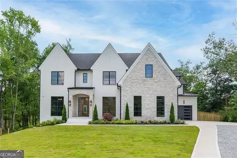 290 Christopher Robin Rd, Alpharetta, GA 30005