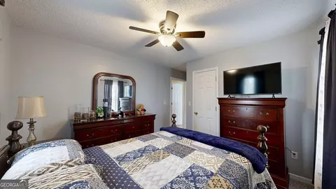 Bedroom - 157 Scarlett Ohara Dr, Ailey, GA 30410 photo 4 of 8