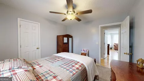 Bedroom - 157 Scarlett Ohara Dr, Ailey, GA 30410 photo 2 of 8