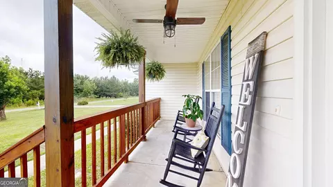 Exterior - 157 Scarlett Ohara Dr, Ailey, GA 30410 photo 5 of 7