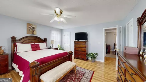 Bedroom - 157 Scarlett Ohara Dr, Ailey, GA 30410 photo 7 of 8