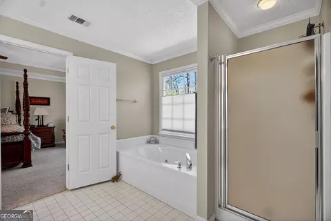 Bath - 227 Ashford Cir, Lagrange, GA 30240 photo 5 of 5