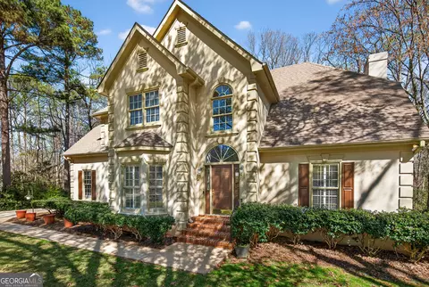 Exterior - 227 Ashford Cir, Lagrange, GA 30240 photo 2 of 13