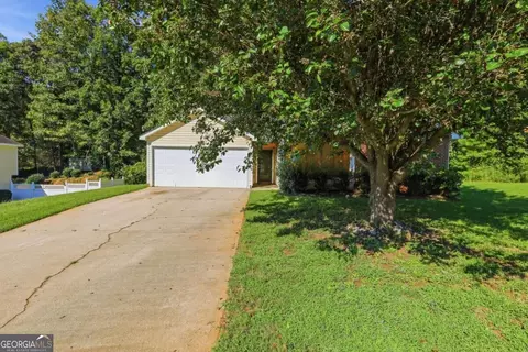 3209 Lower Creek Dr, Douglasville, GA 30135