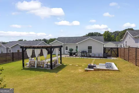 Exterior - 71 Adaline Ct, Carnesville, GA 30521 photo 5 of 8