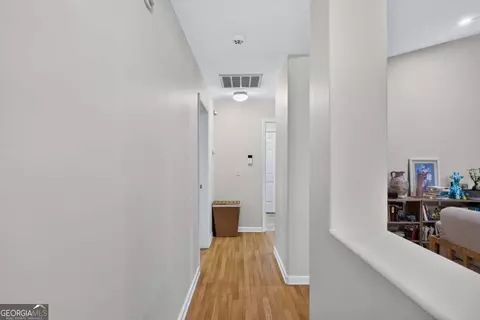 Entry Way - 137 Spring Lakes Dr, Savannah, GA 31407 photo 3 of 4