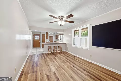 Living - 6344 Mize Rd, Toccoa, GA 30577 photo 3 of 6