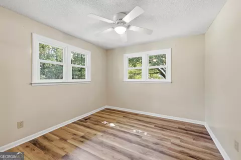 Bedroom - 6344 Mize Rd, Toccoa, GA 30577 photo 3 of 6