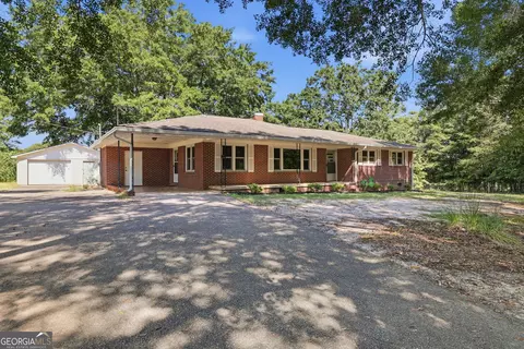 Exterior - 6344 Mize Rd, Toccoa, GA 30577 photo 14 of 18