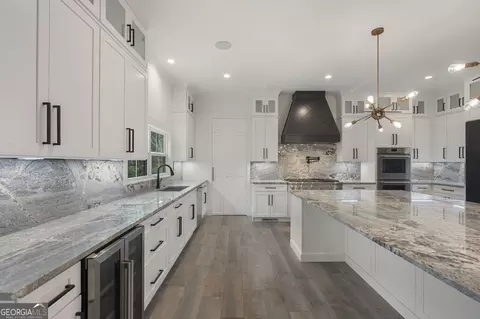 Kitchen - 2255 Buford Dam Rd, Buford, GA 30518 photo 4 of 6