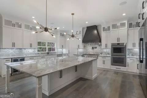 Kitchen - 2255 Buford Dam Rd, Buford, GA 30518 photo 5 of 6