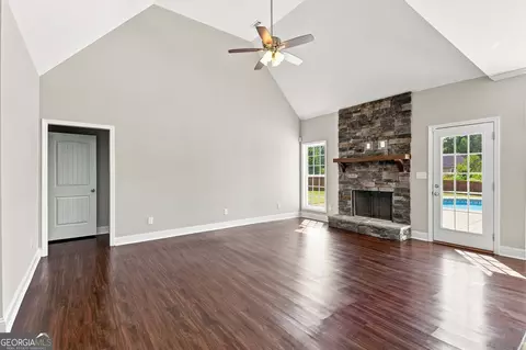 Living - 5 Ellen Ct SW, Rome, GA 30165 photo 5 of 5