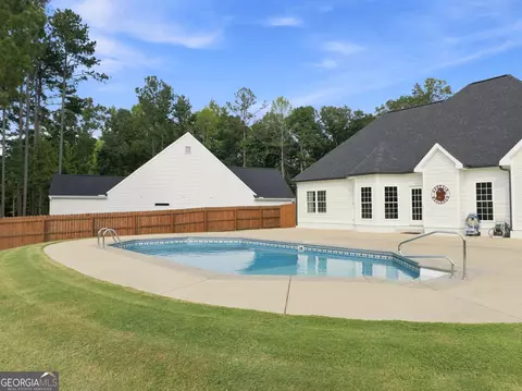 Exterior - 5 Ellen Ct SW, Rome, GA 30165 photo 6 of 11