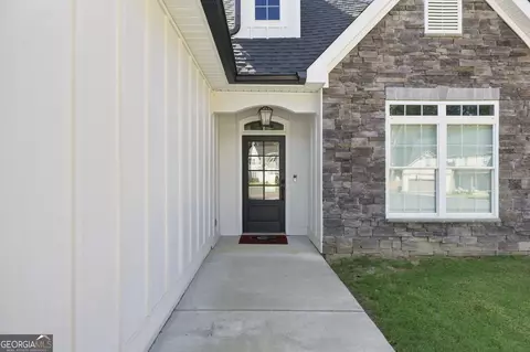 Entry Way - 5 Ellen Ct SW, Rome, GA 30165 photo 5 of 5