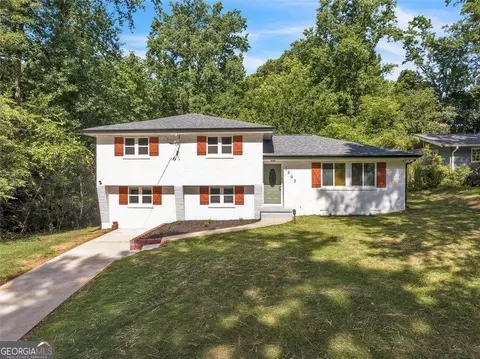 1893 Burning Tree Dr, Decatur, GA 30032