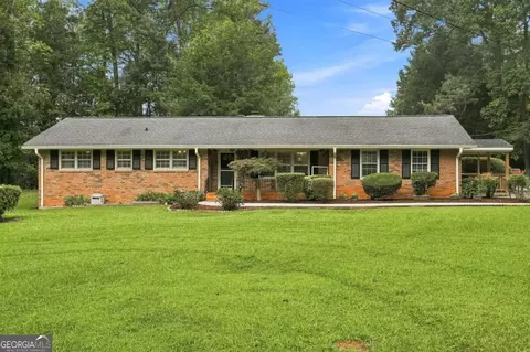 2633 Creek Ln SW, Snellville, GA 30078