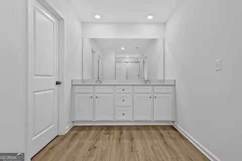 Entry Way - 3458 Chota Ln, Bethlehem, GA 30620 photo 4 of 4