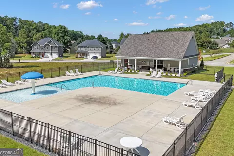 Exterior - 706 Windstream Dr, Lagrange, GA 30241 photo 10 of 11