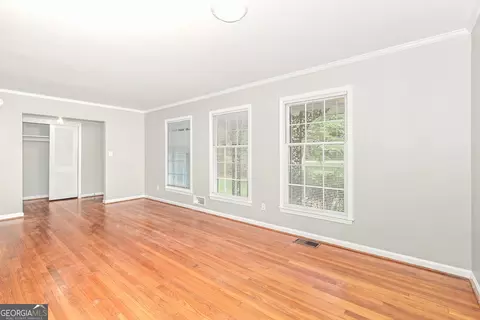Living - 85 North Dr, Hampton, GA 30228 photo 4 of 4
