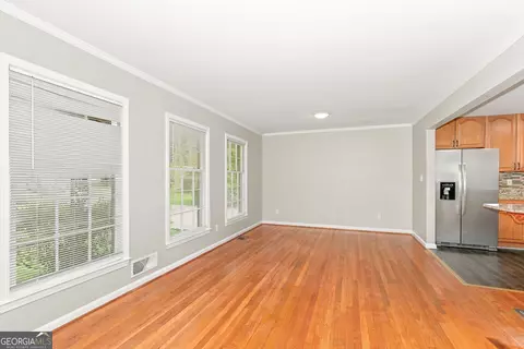 Living - 85 North Dr, Hampton, GA 30228 photo 3 of 4