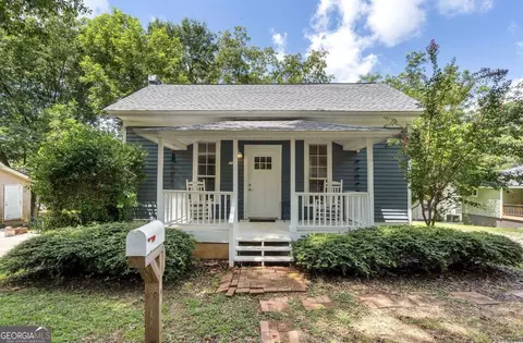 88 Cole St, Newnan, GA 30263