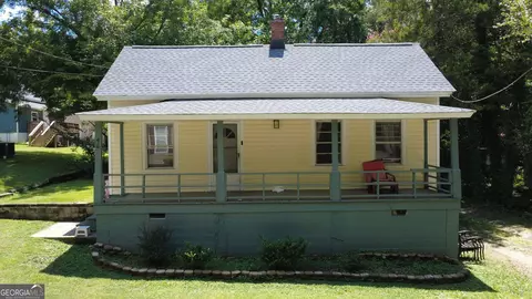 90 Cole St, Newnan, GA 30263