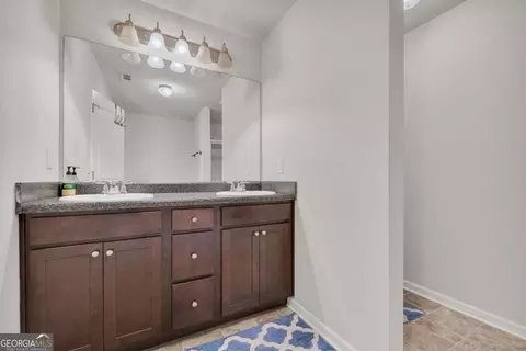 Entry Way - 1735 Snapping Ct, Winder, GA 30680 photo 3 of 3
