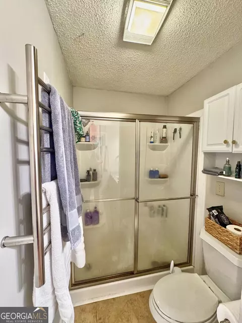 Bath - 5 Smokemont Dr, Lagrange, GA 30241 photo 2 of 3