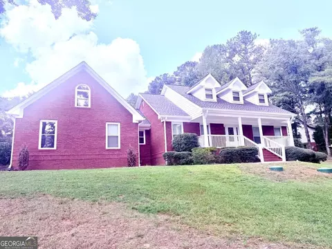 2660 Sandy Creek Cir, Loganville, GA 30052