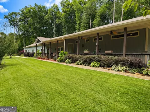 7075 Cascade Palmetto Hwy, Chattahoochee Hills, GA 30268