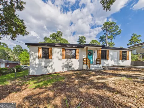 5060 Pinefield Dr, Macon, GA 31206
