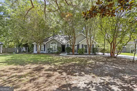 2131 Alexis Dr, Claxton, GA 30417