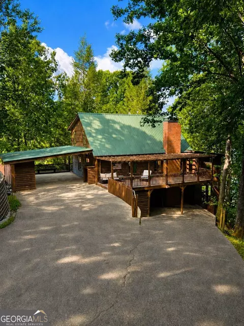 319 Chestatee View Dr, Dawsonville, GA 30534
