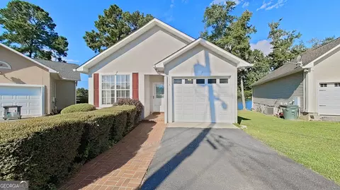 106 Charity Cv, Thomasville, GA 31757