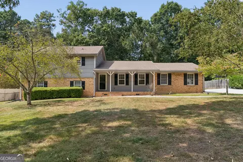 2119 Eastwood Dr, Snellville, GA 30078