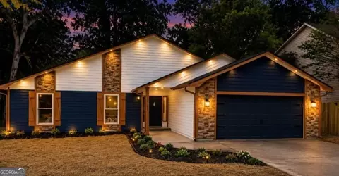 8521 Cedar Creek Rdg, Riverdale, GA 30274