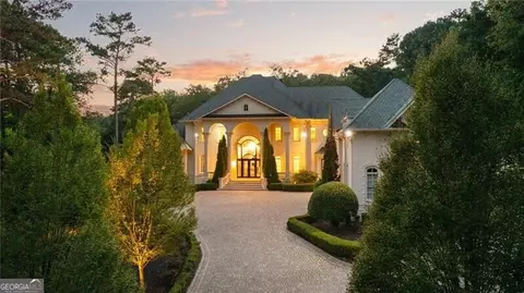 4870 Northside Dr, Sandy Springs, GA 30327